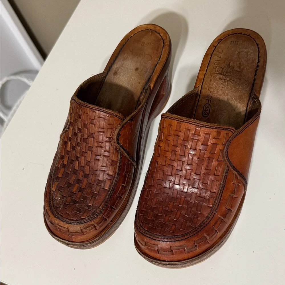 Brown Leather Women's Clogs - Picture 5 of 16